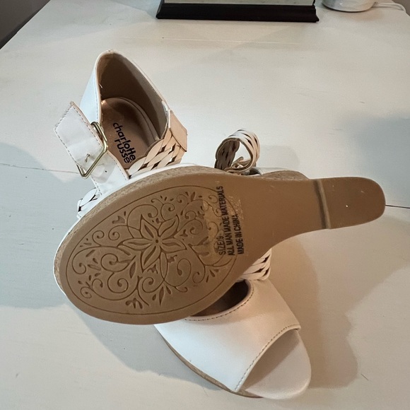 Beautiful Charlotte Russe wedges. - Picture 3 of 4